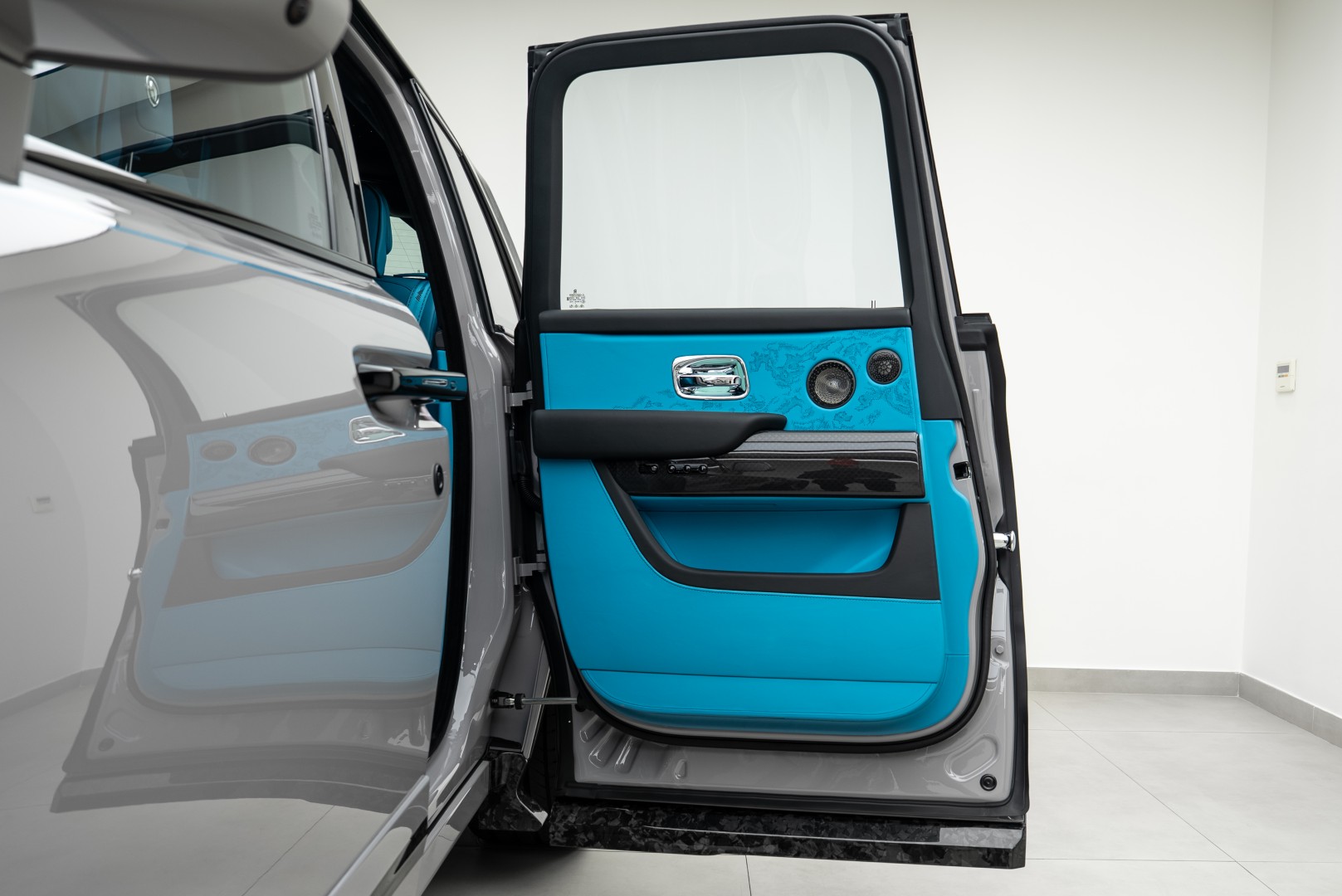 2026 ROLLS ROYCE CULLINAN BLACK BADGE BY MANSORY | FULL CARBON